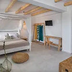 Casa Vitae Hotel Kamári