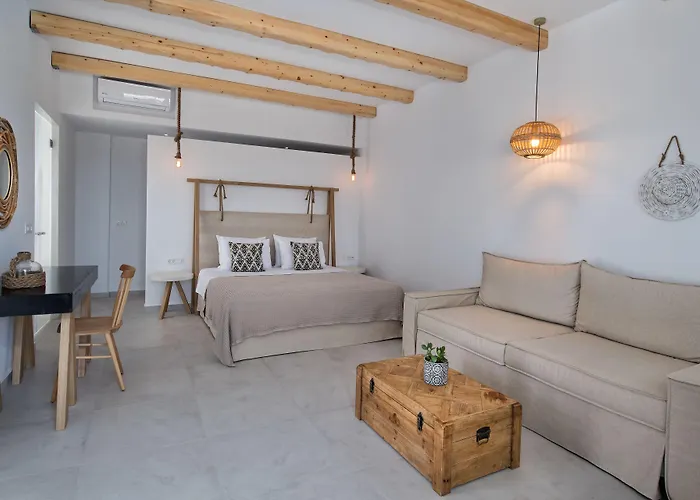 Casa Vitae Hotel Kamari (Santorini)